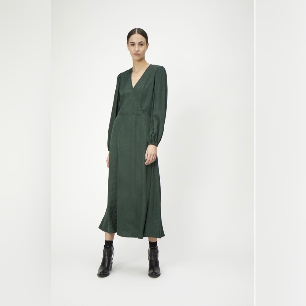 JUST FEMALE NWT, the Eve dress, Long Sleeves V-Neck Maxi Dress. Stunning! XS